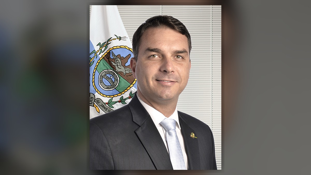 Dois senadores concorrem à Presidência; dez tentam governos estaduais — Senado Notícias